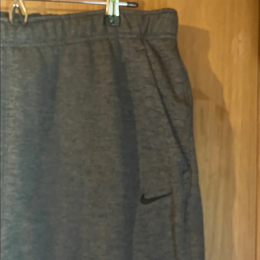Nike Men's Charcoal Therma-Fit Sweat Pants - Picture 3 of 7